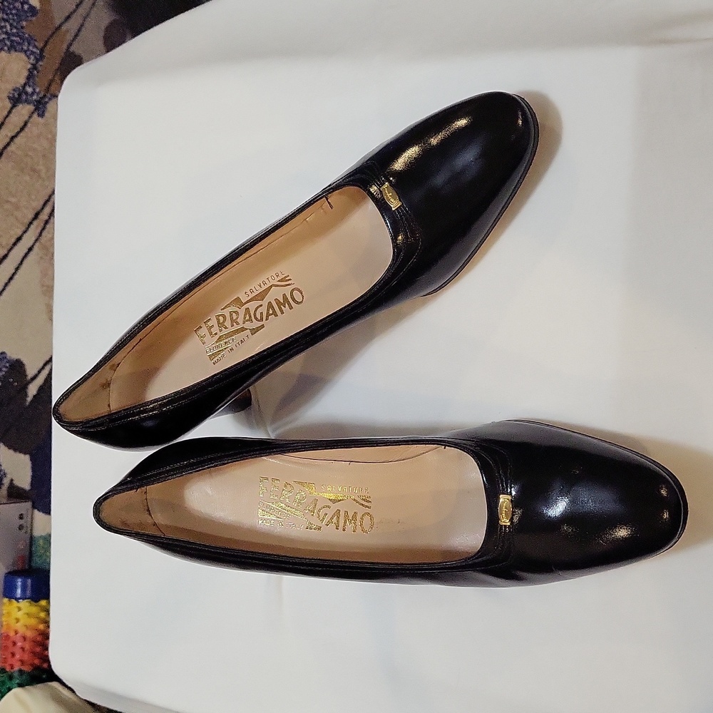 Salvatore Ferragamo Black Leather Pump Heel Retro Vintage 10 AAA